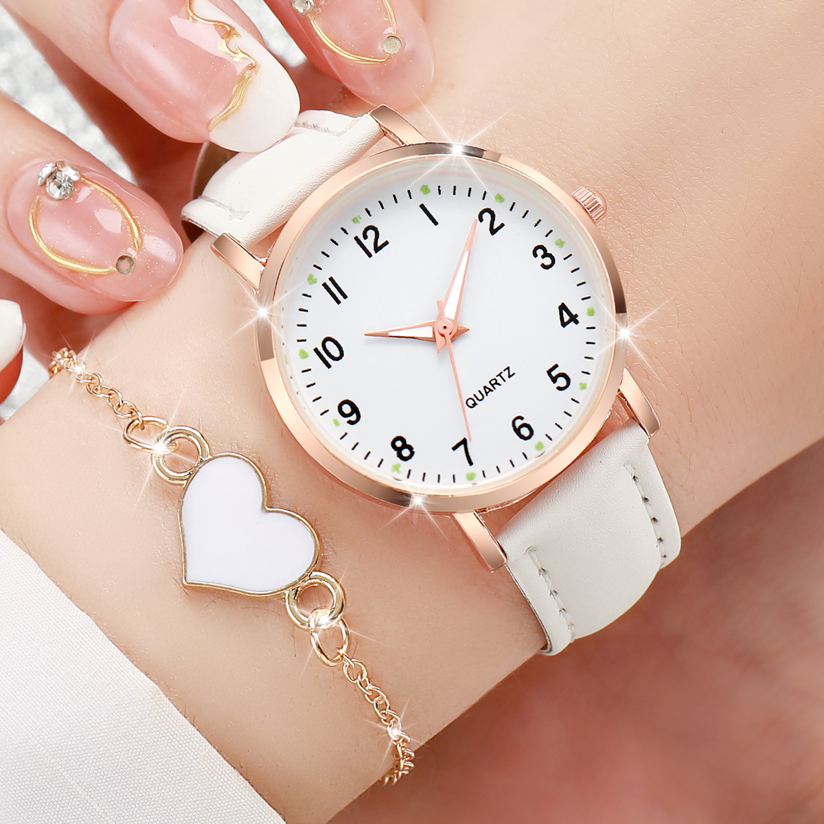 4/6PCS Fashion Arabic Dial Wom - Open Heart Watch recensione e prezzo