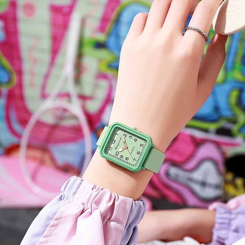 Fashion Rectangle Dial Ladies  - Open Heart Watch recensione e prezzo
