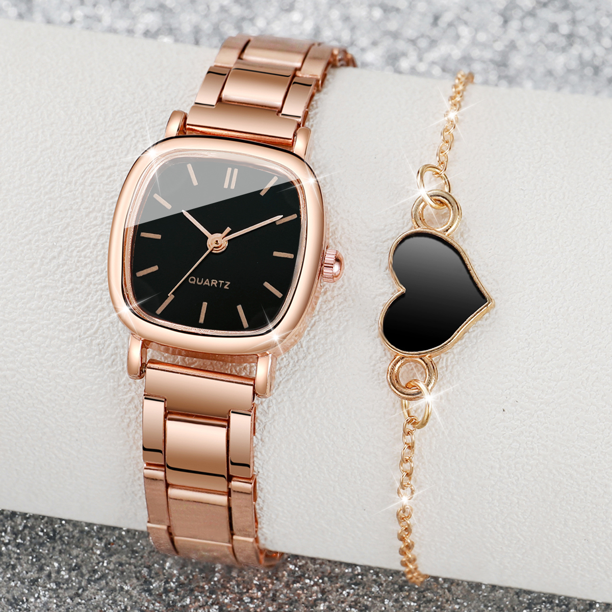 2PCS/Set Fashion Square Women  - Open Heart Watch recensione e prezzo