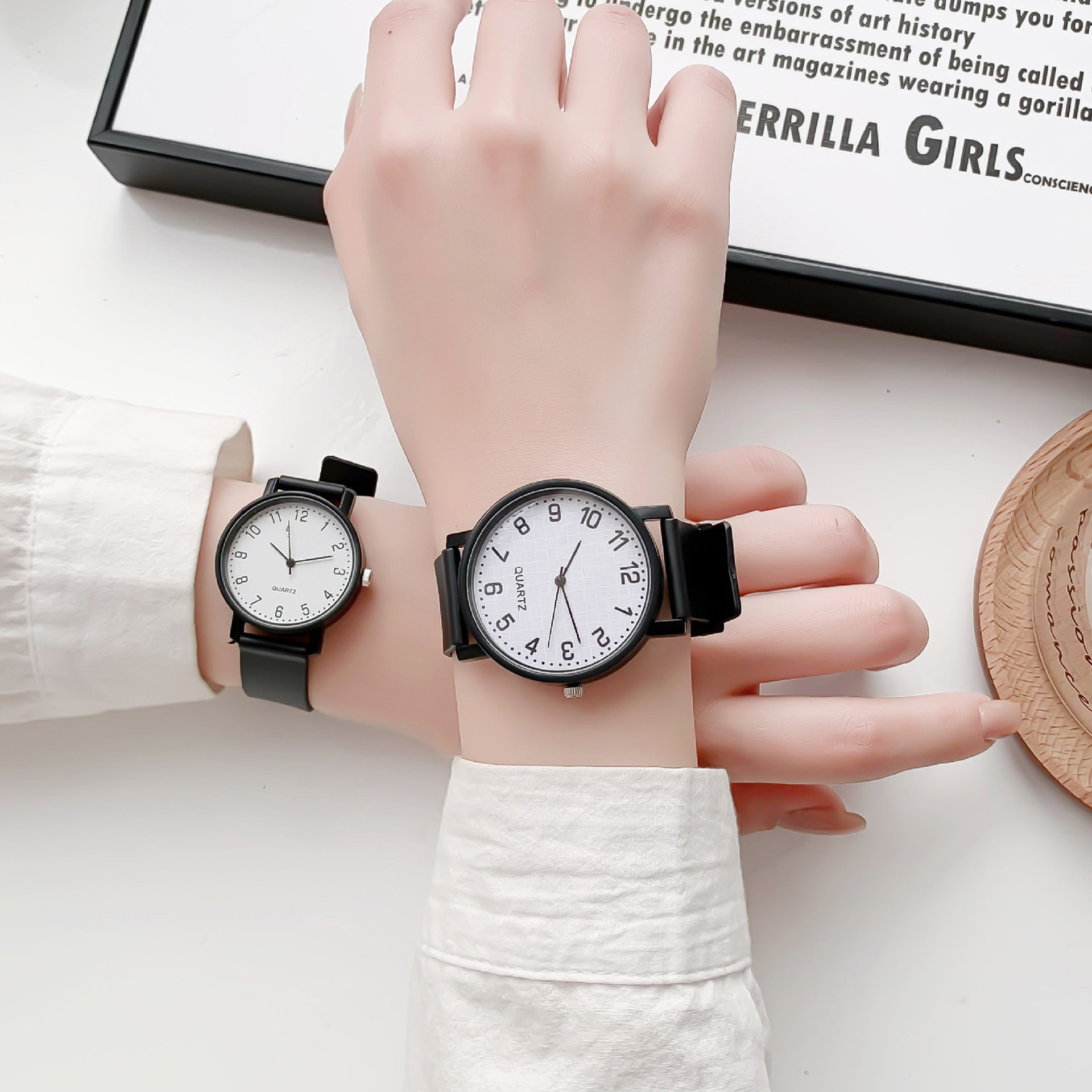 Simple Black Watch Quartz Watc - Luxury Watch Black recensione e prezzo